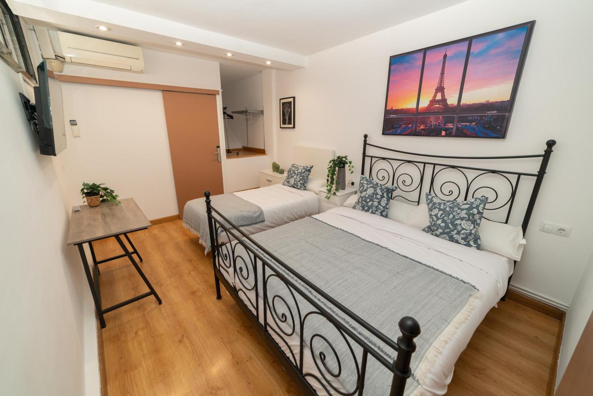 Barcelona Apartment Near Park Guell Bagian luar foto